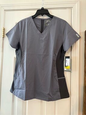 Eon V-Neck Scrub Top and Tunic in Grey. Top is medium, bottom is small petite